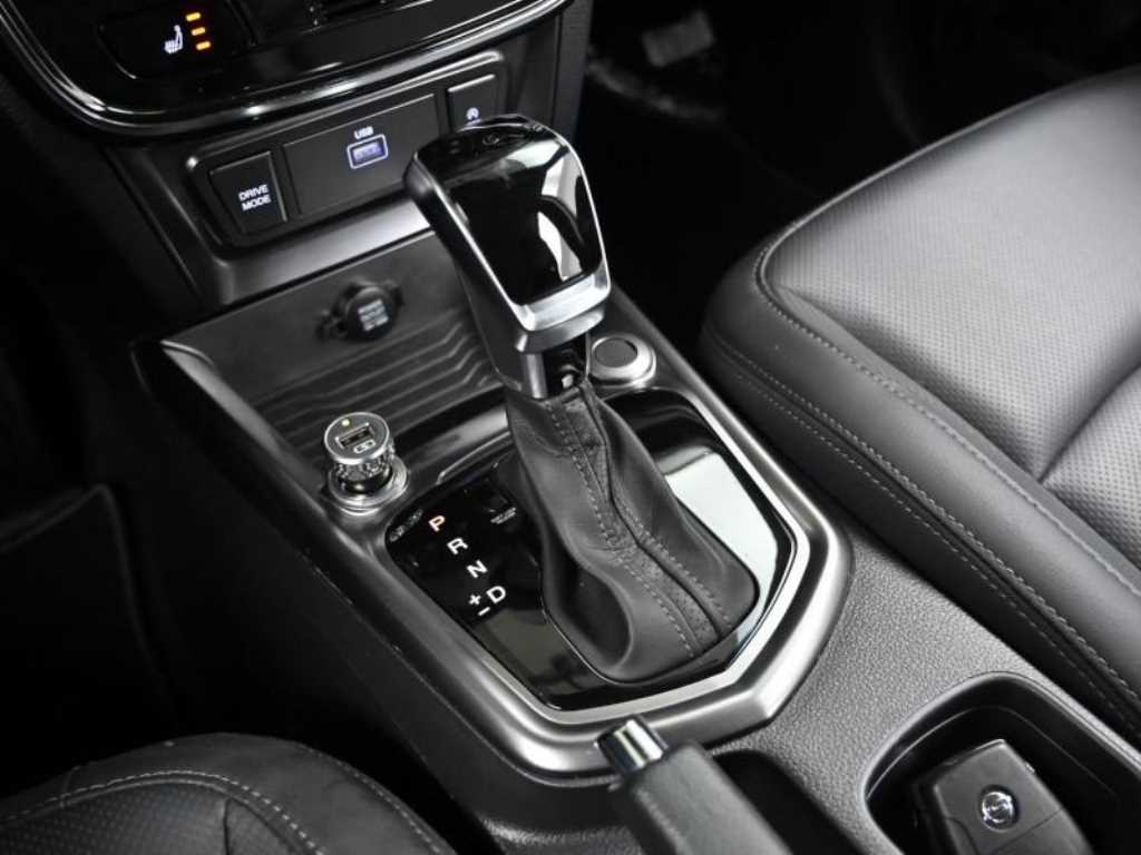 Ssangyong Tivoli - Vista 9