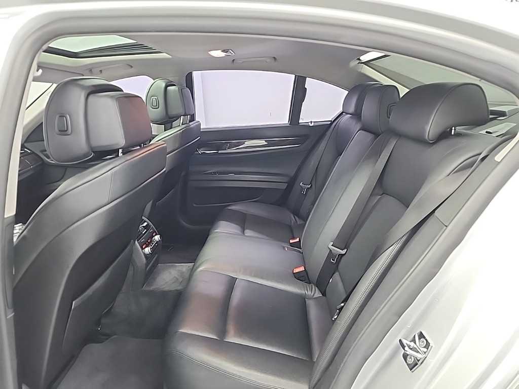 BMW 7 Series - Vista 12