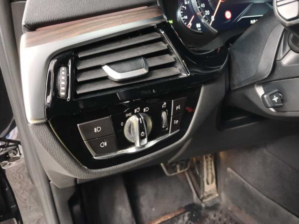 BMW 5 Series - Vista 12