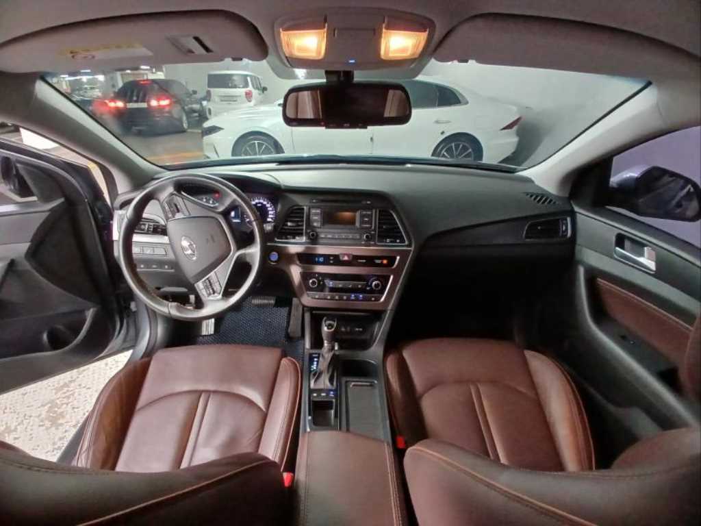 HYUNDAI Sonata - Vista 6