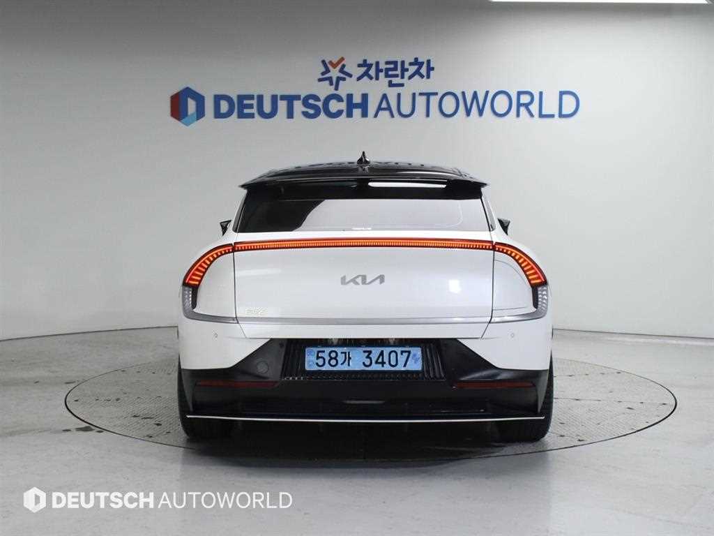 KIA EV6 - Vista 4