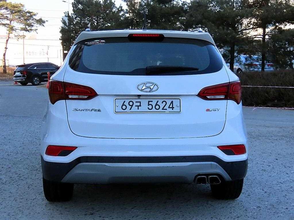 HYUNDAI Santa Fe - Vista 4