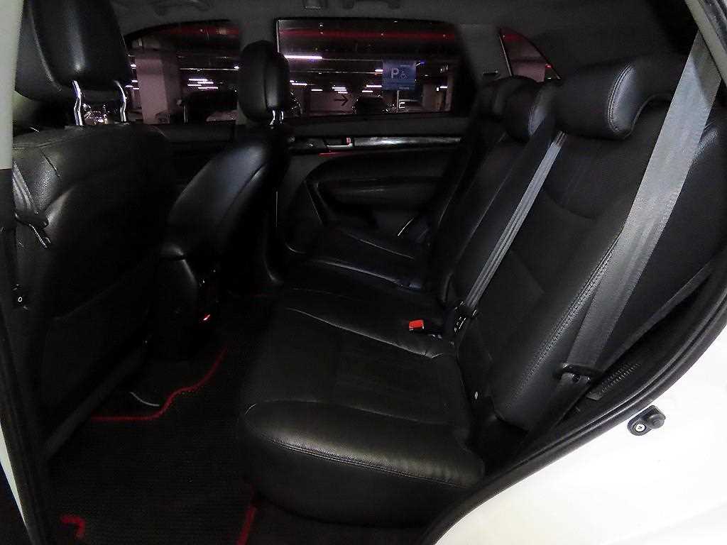 KIA Sorento - Vista 7