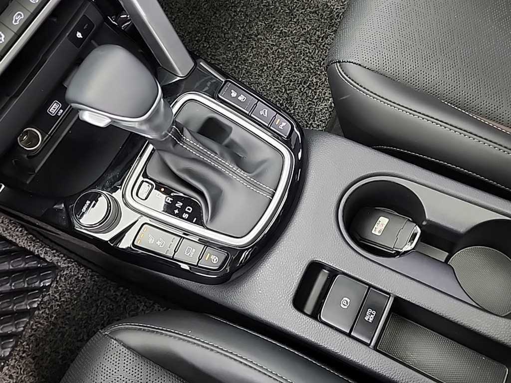 KIA Seltos - Vista 8