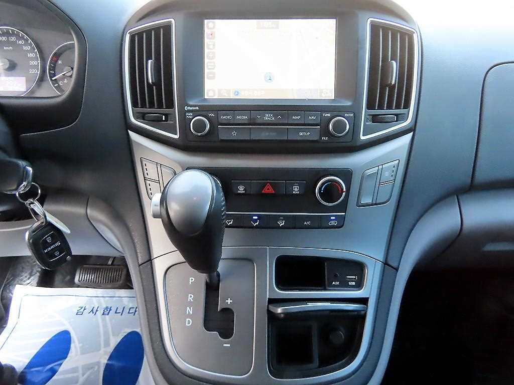 HYUNDAI Starex 2019 Azul - Importación desde Corea - HF Imports Iquique - Foto 13