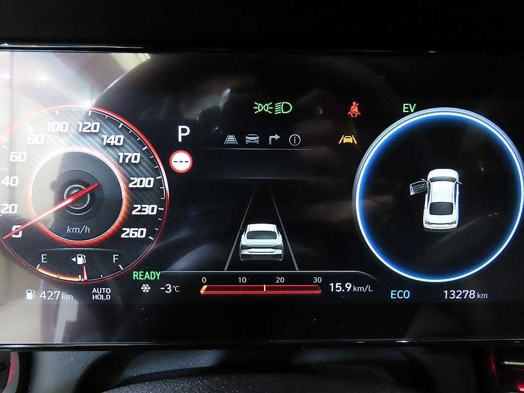 HYUNDAI Avante - Vista 9