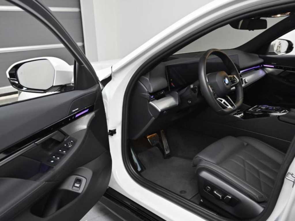 BMW 5 Series - Vista 10