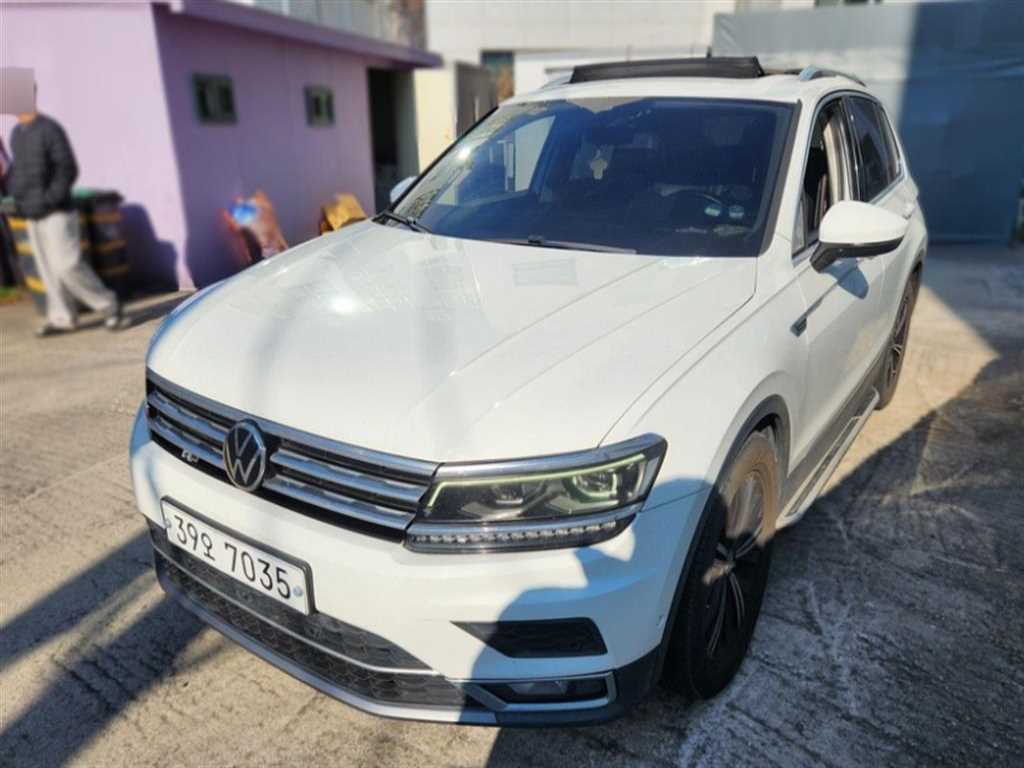 Volkswagen Tiguan - Vista 2