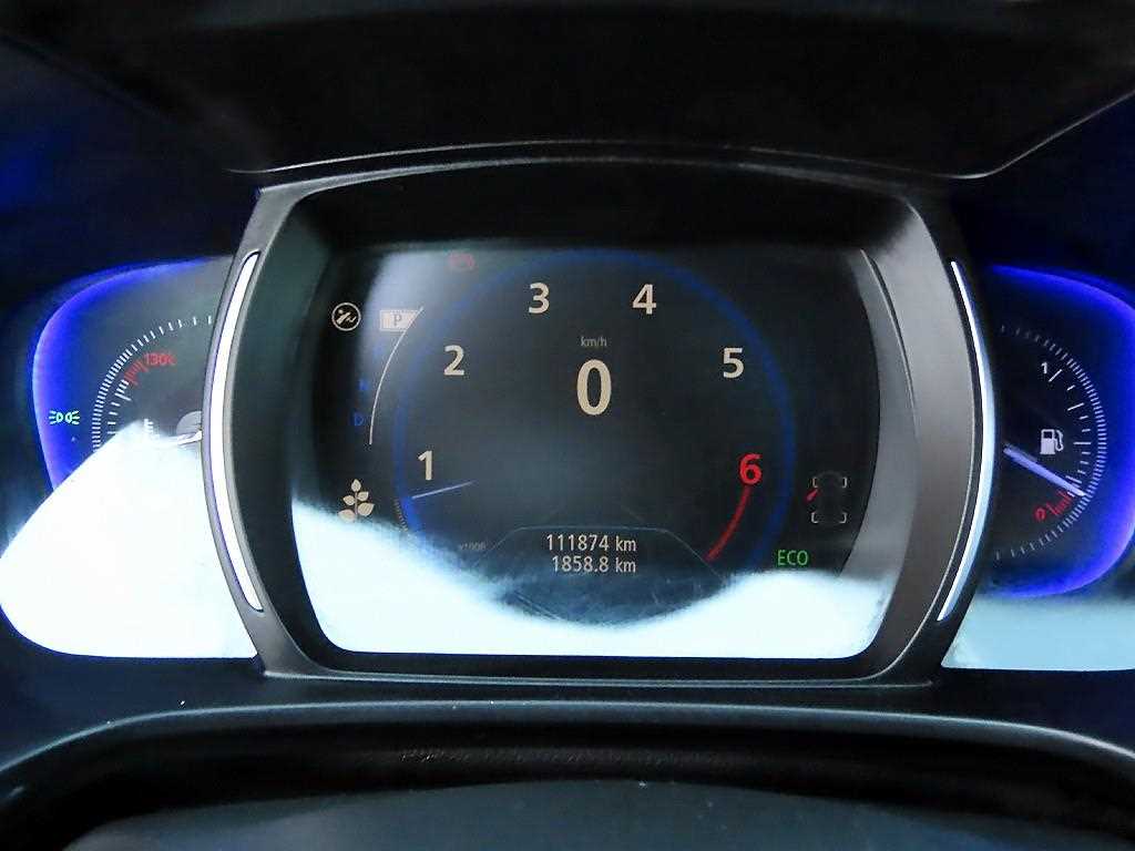 SAMSUNG QM6 - Vista 9