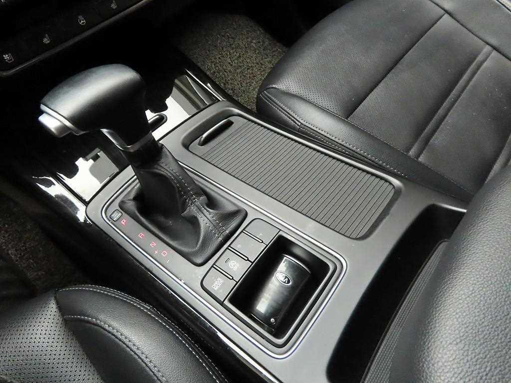 KIA Sorento - Vista 10