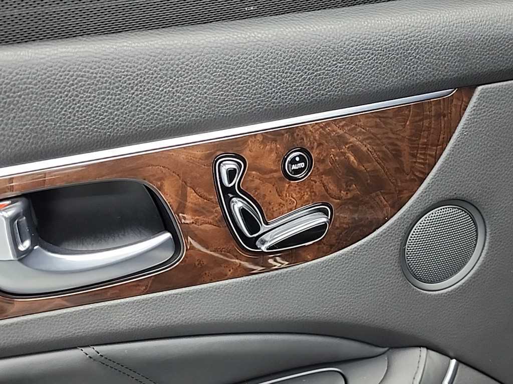 HYUNDAI Equus 2013 Negro - Importación desde Corea - HF Imports Iquique - Foto 14