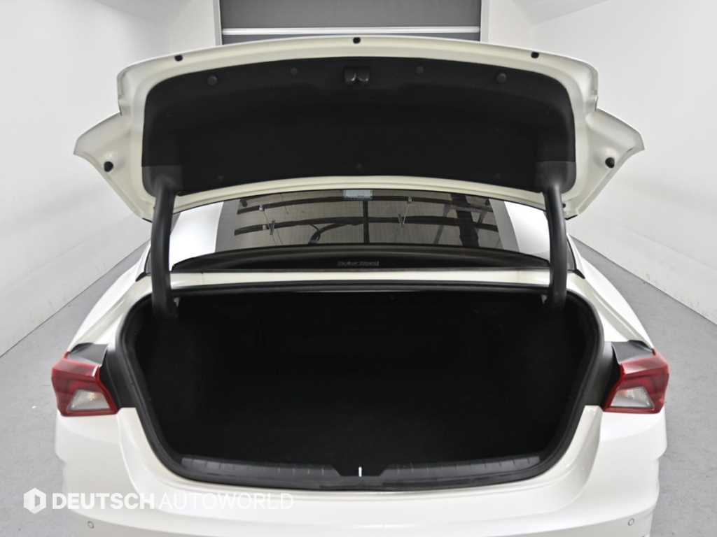 KIA K5 2022 Blanco - Importación desde Corea - HF Imports Iquique - Foto 20