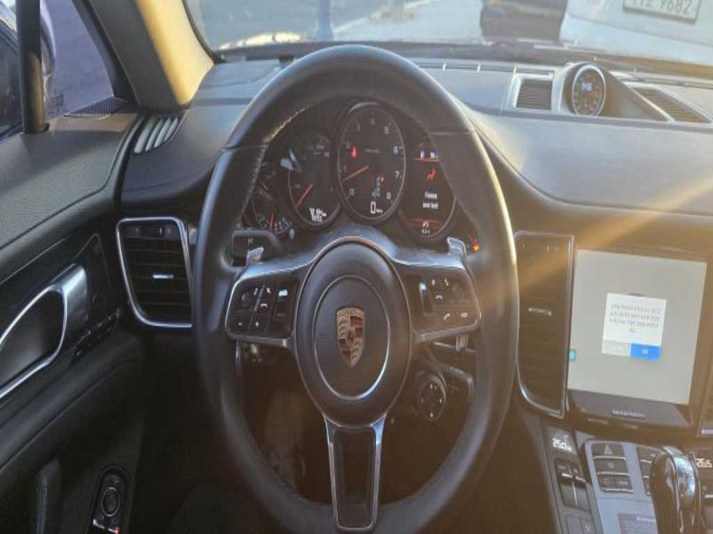 Porsche Panamera - Vista 5