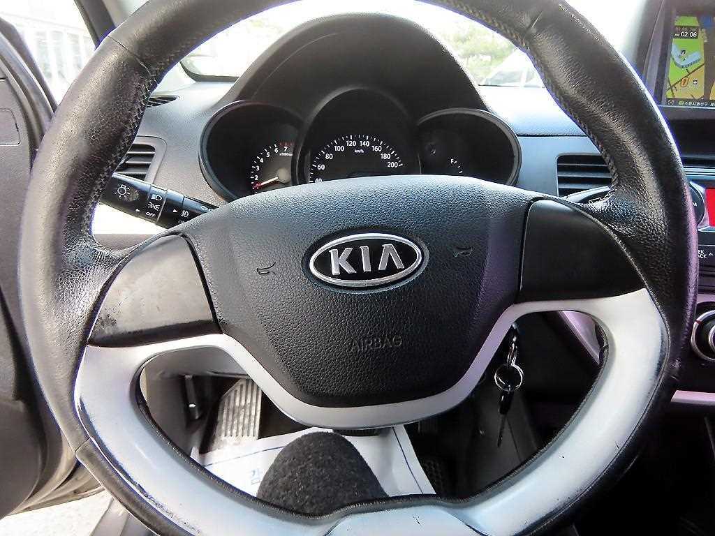 KIA Morning - Vista 8