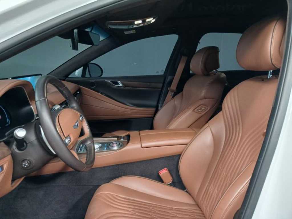 Genesis G80 - Vista 6