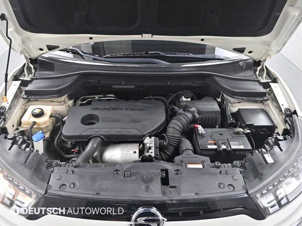 Ssangyong Tivoli - Vista 6