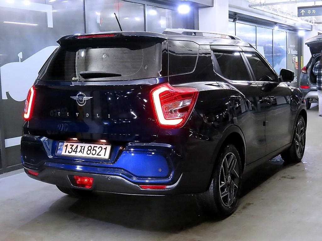 Ssangyong Tivoli - Vista 4