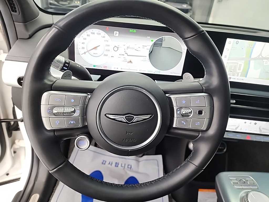 Genesis GV60 - Vista 9