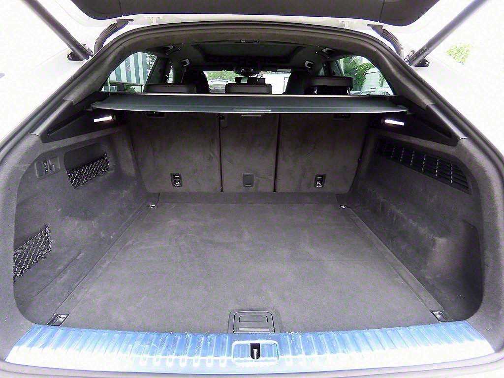 Audi RSQ8 2021 Blanco - Importación desde Corea - HF Imports Iquique - Foto 17