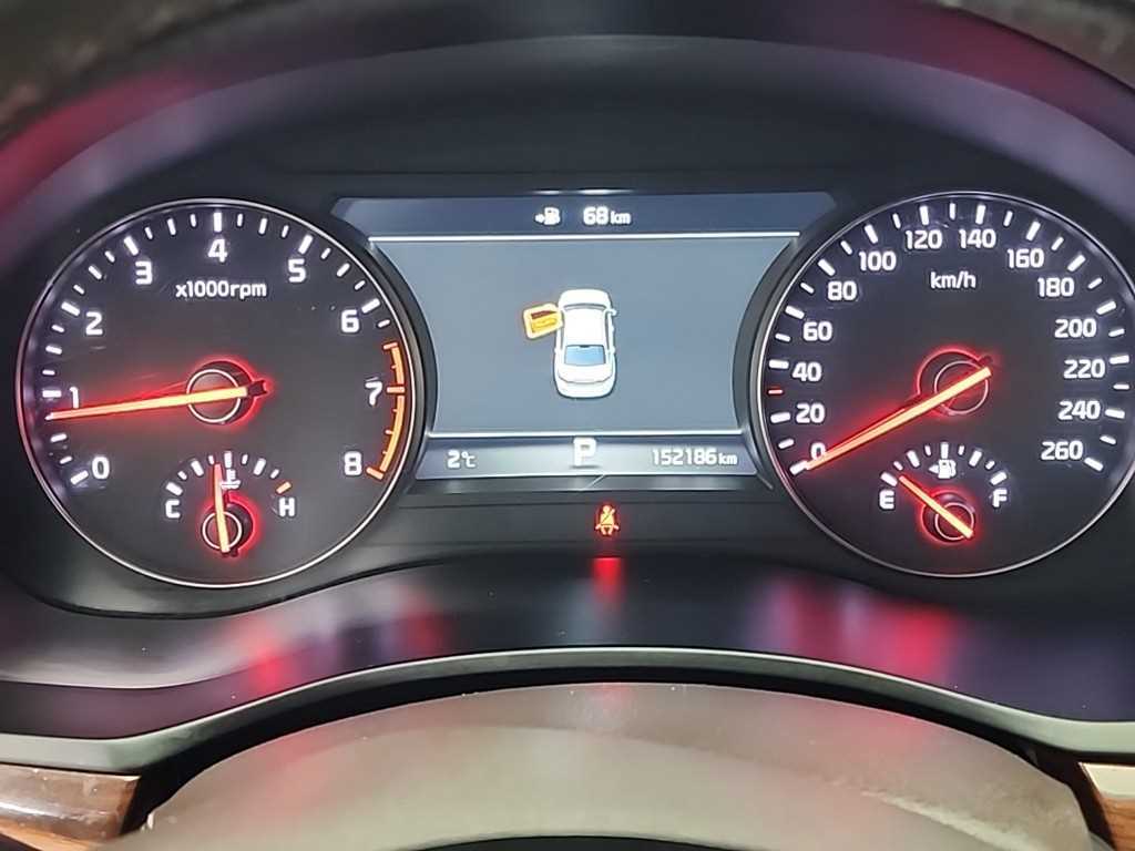 KIA K7 - Vista 10