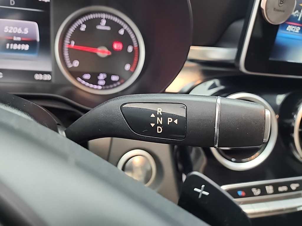 Mercedes Benz C Class - Vista 8