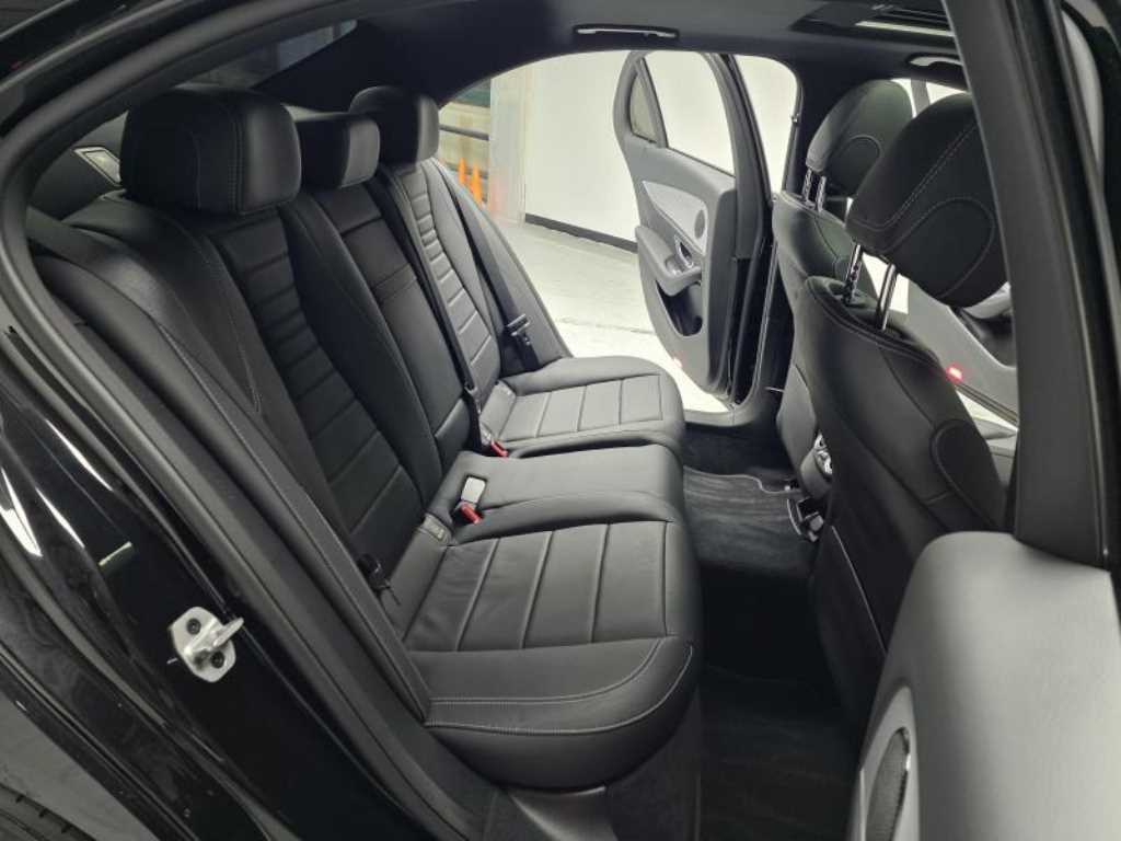 Mercedes Benz E class - Vista 10