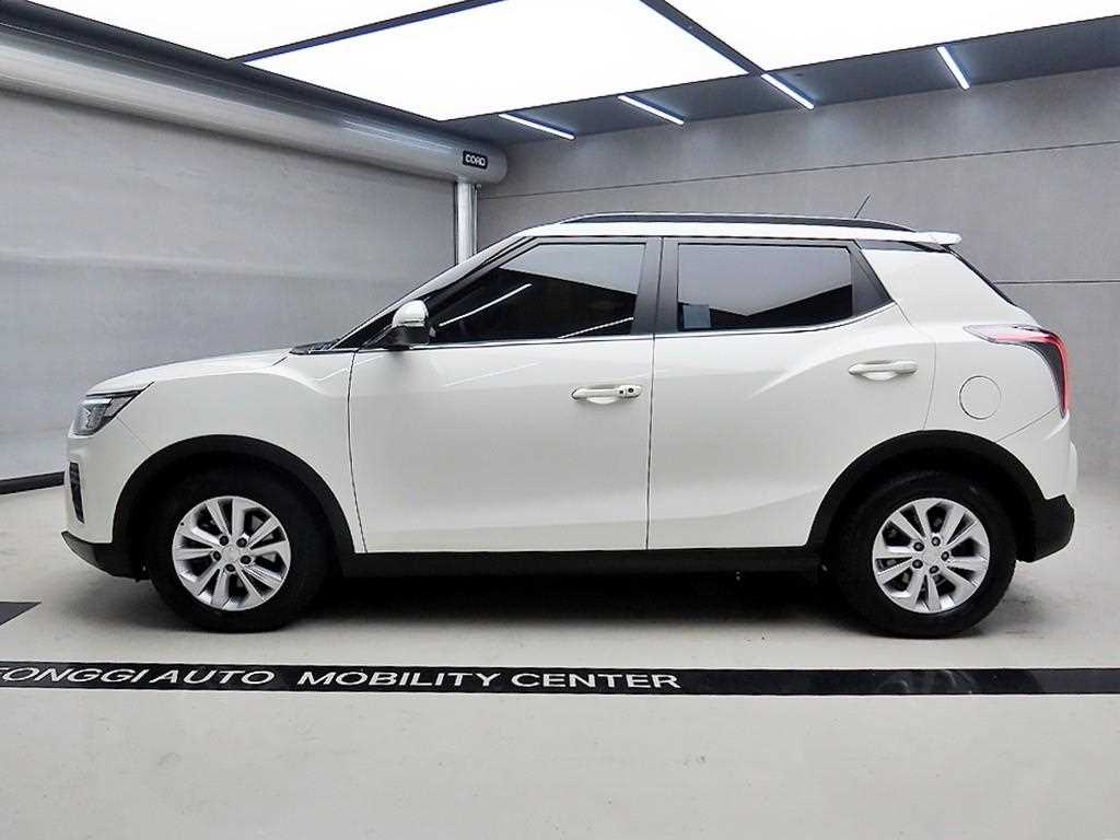 Ssangyong Tivoli - Vista 4