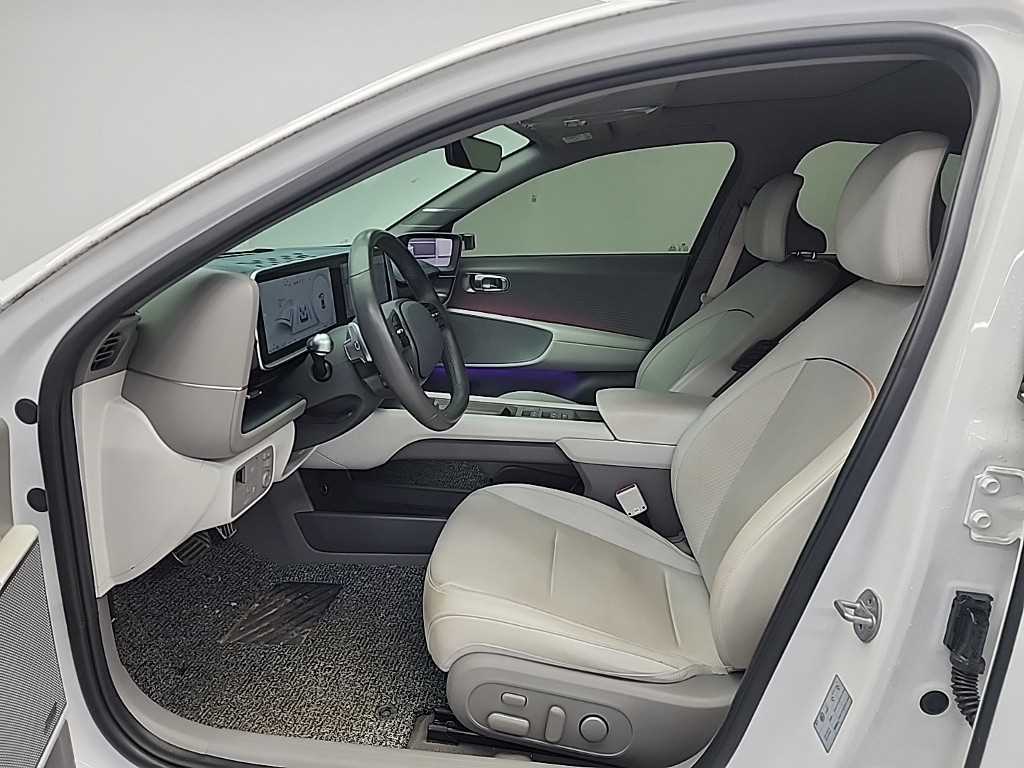 HYUNDAI Ioniq 6 - Vista 10