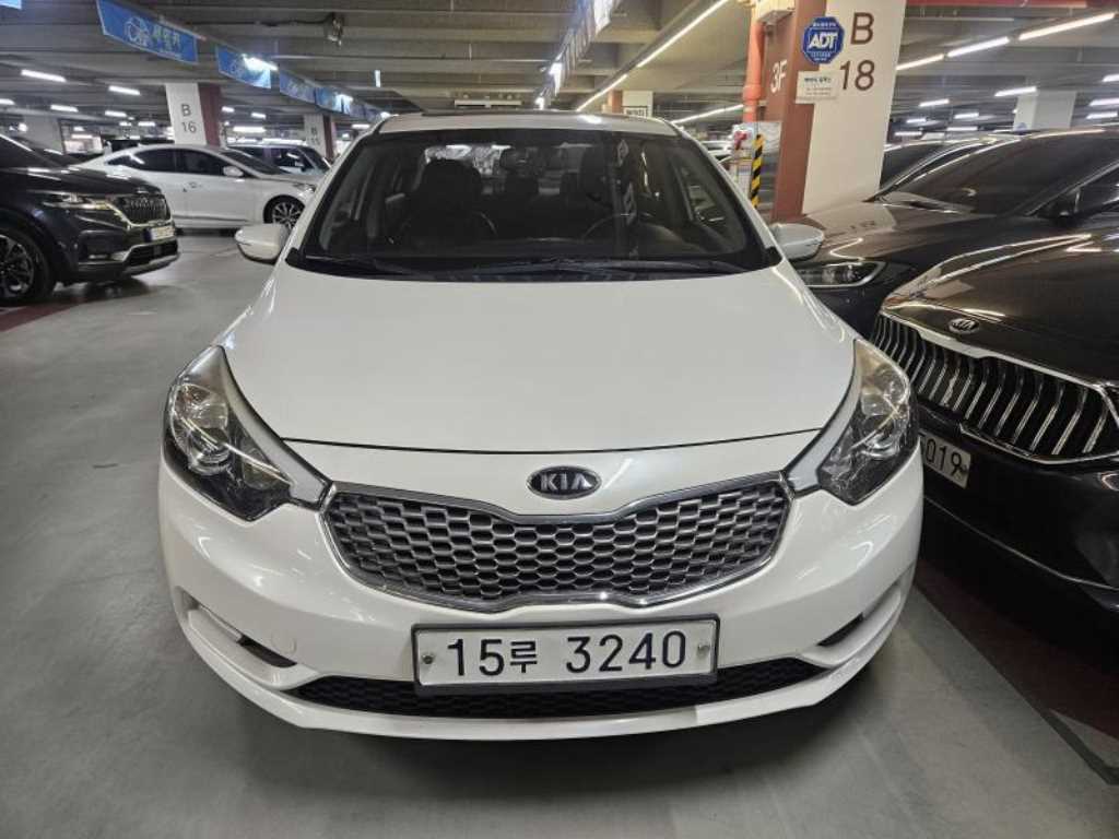 KIA K3 2013 Blanco - Importación desde Corea - HF Imports Iquique - Foto 1