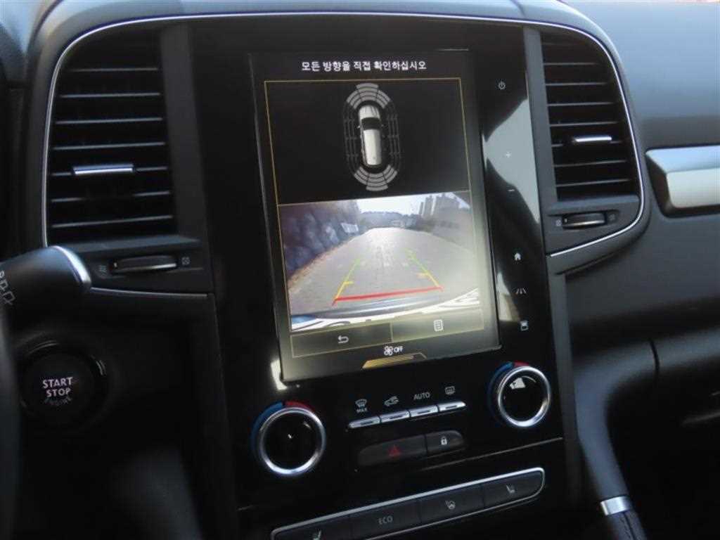 SAMSUNG QM6 - Vista 8