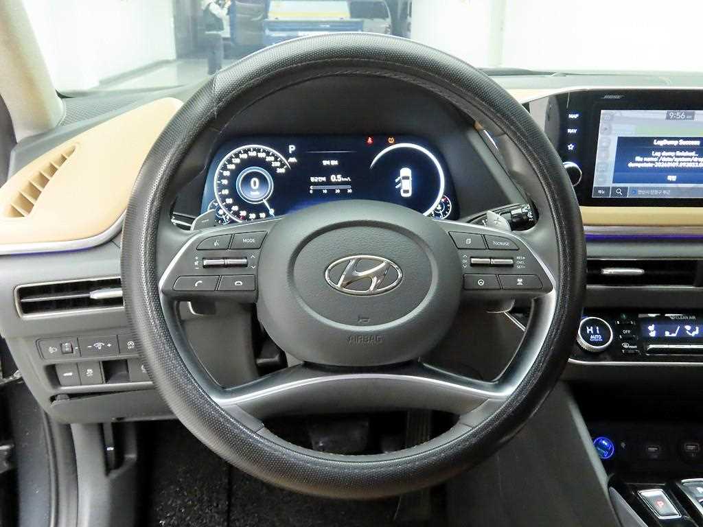 HYUNDAI Sonata - Vista 8