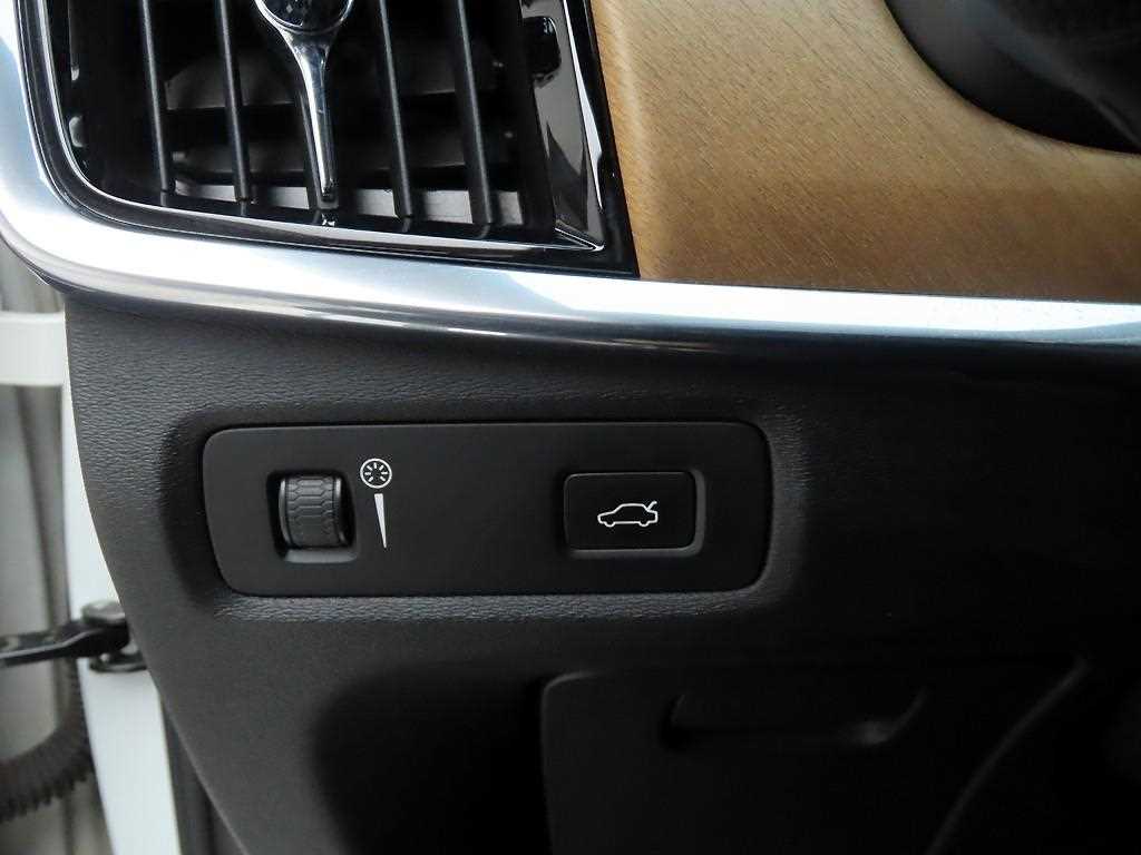 Volvo S90 - Vista 11