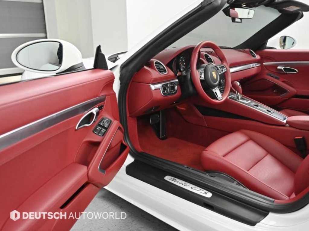 Porsche 718 - Vista 11