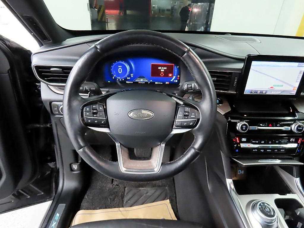 Ford Explorer - Vista 9