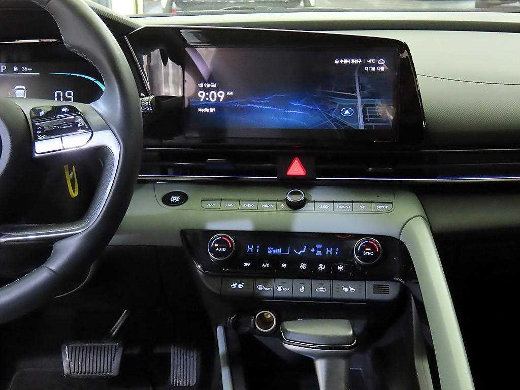 HYUNDAI Avante - Vista 11