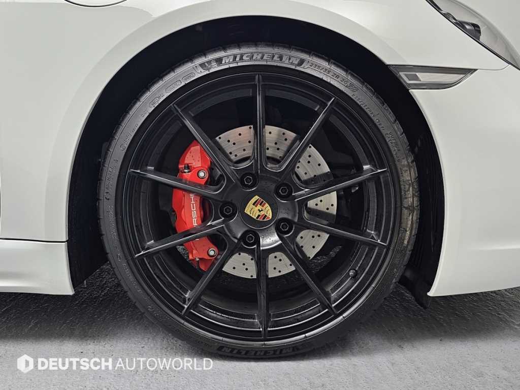 Porsche 718 - Vista 5