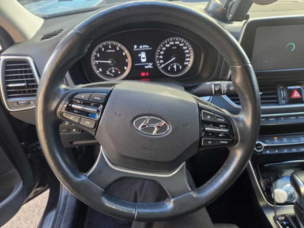 HYUNDAI Grandeur - Vista 4