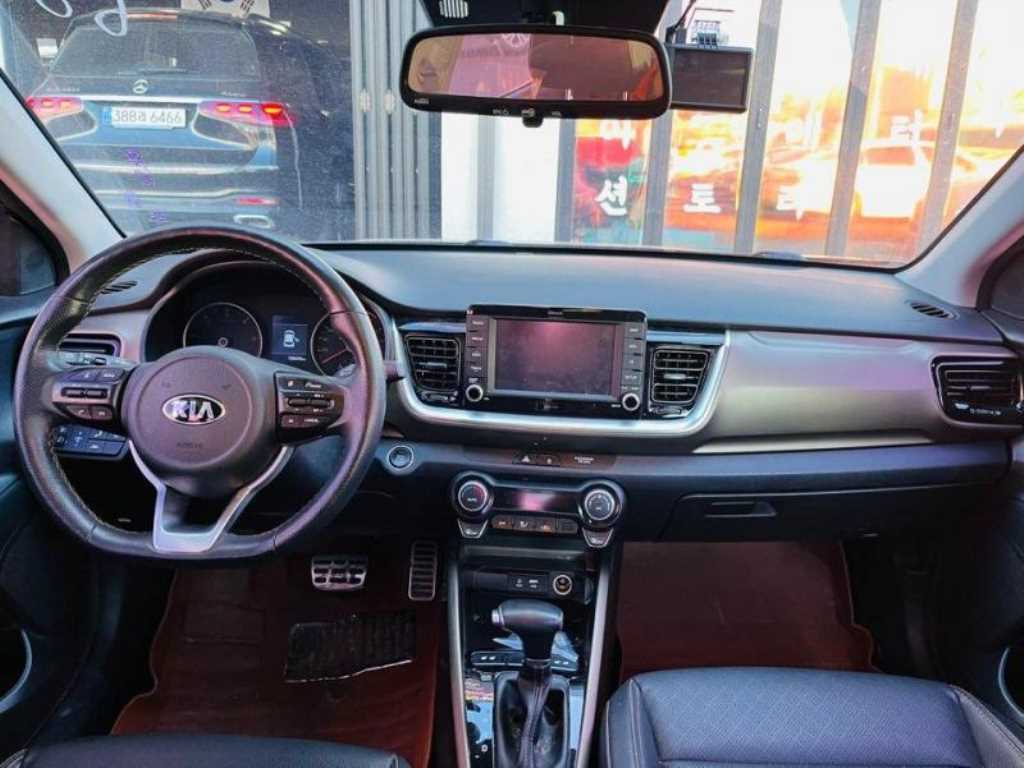 KIA Stonic - Vista 5