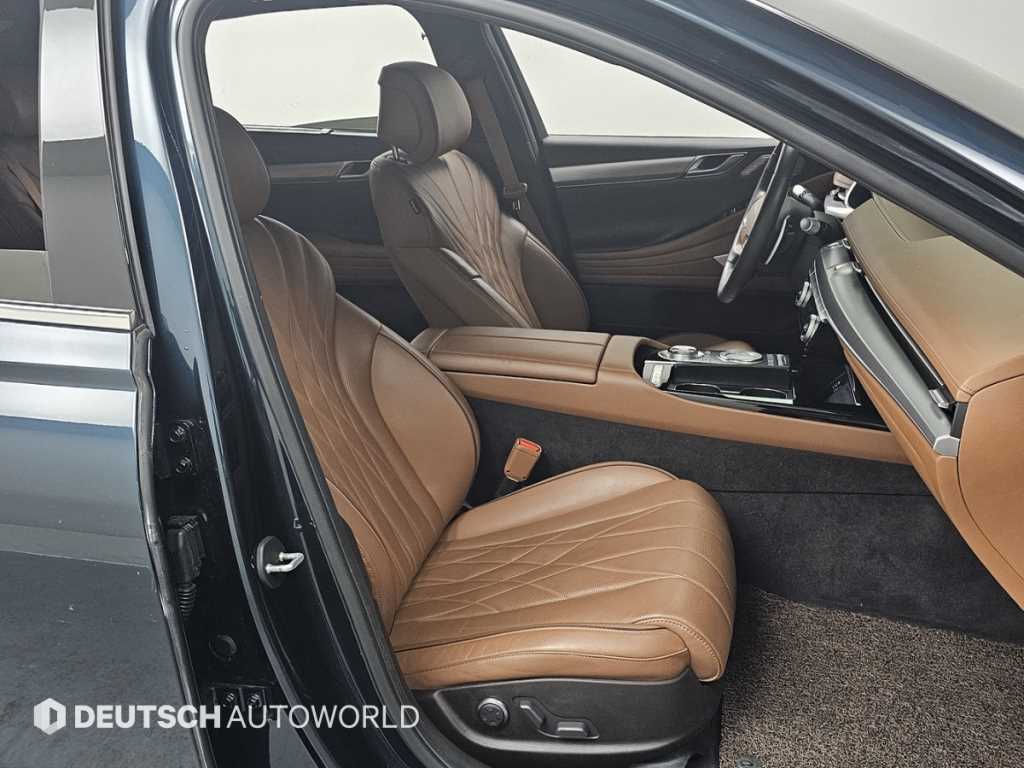 Genesis G80 - Vista 10