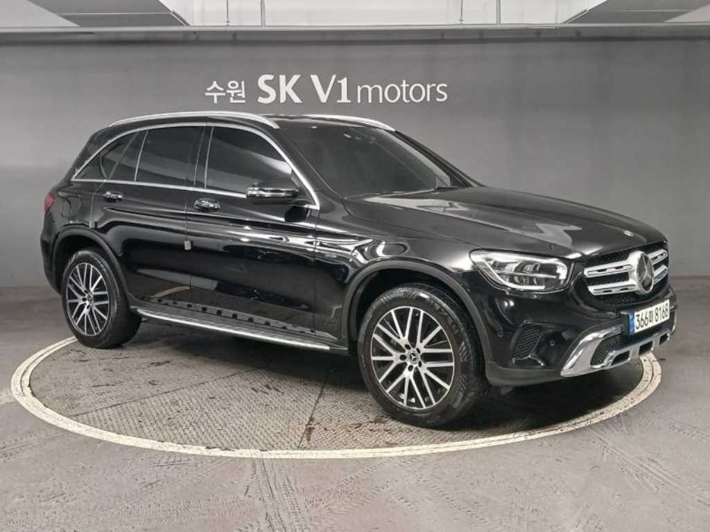 Mercedes Benz GLC Class - Vista 4