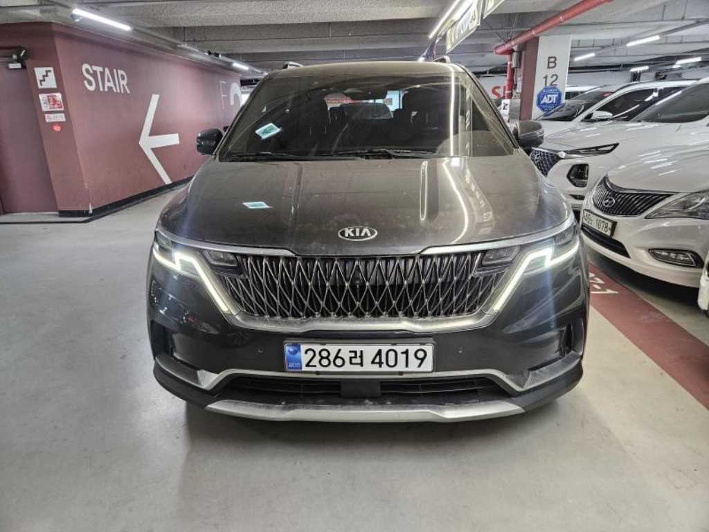 KIA Carnival - Vista 2