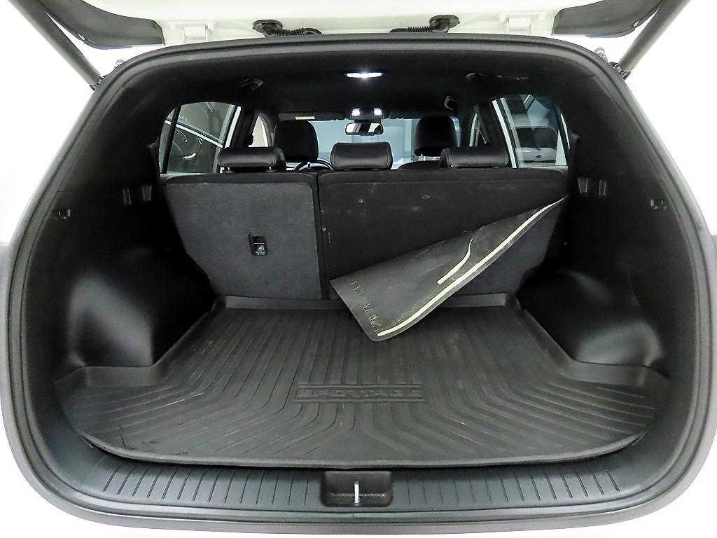 KIA Sportage - Vista 5