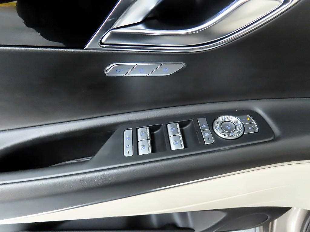 Genesis GV80 - Vista 11