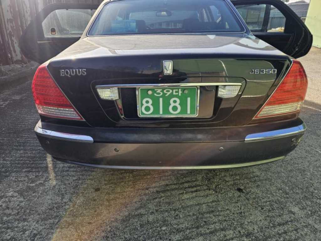 HYUNDAI Equus - Vista 5