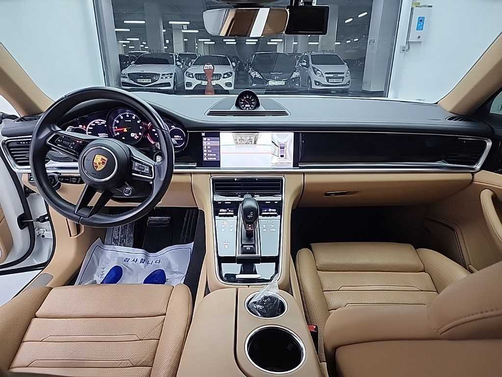 Porsche Panamera - Vista 7