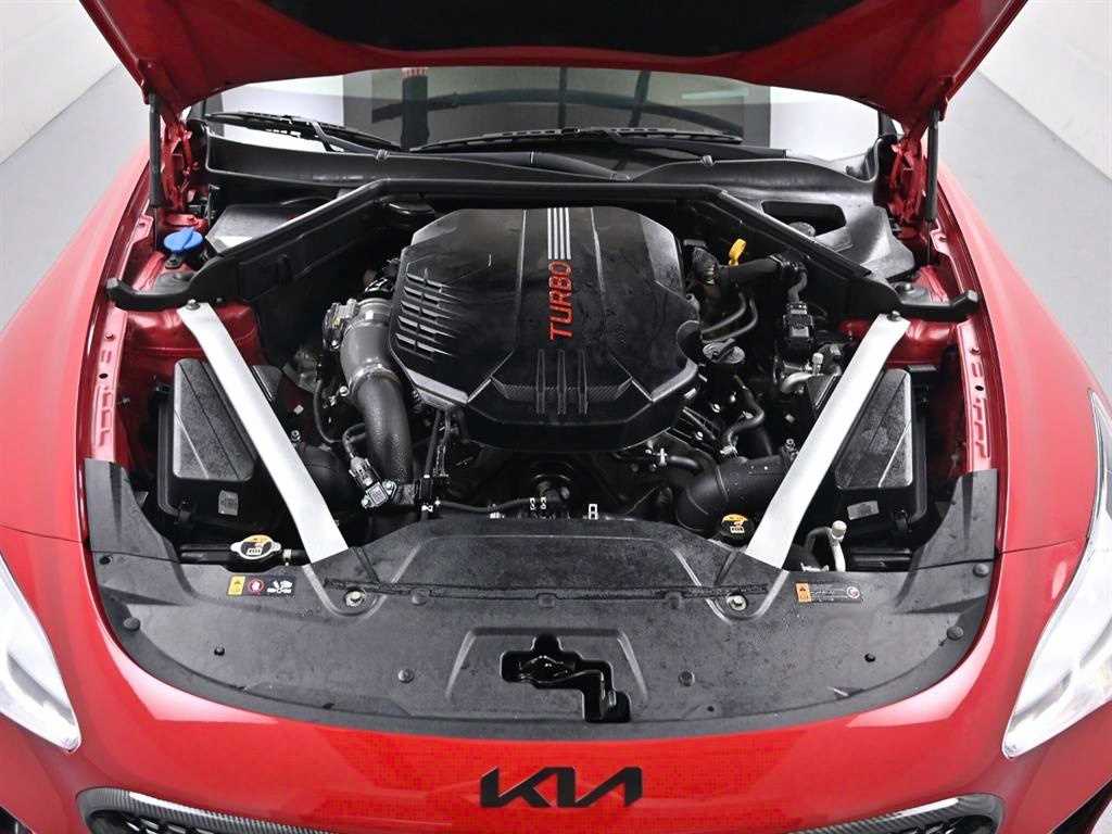 KIA Stinger - Vista 6