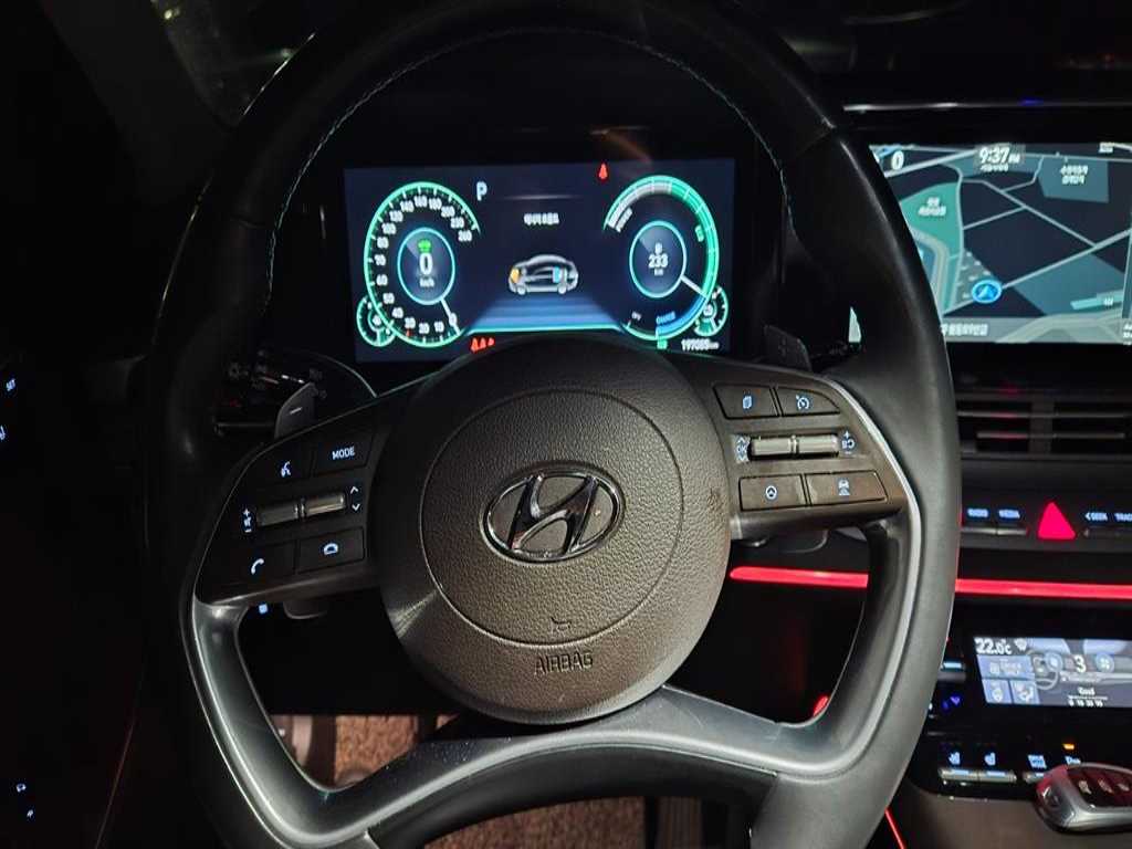 HYUNDAI Grandeur - Vista 5