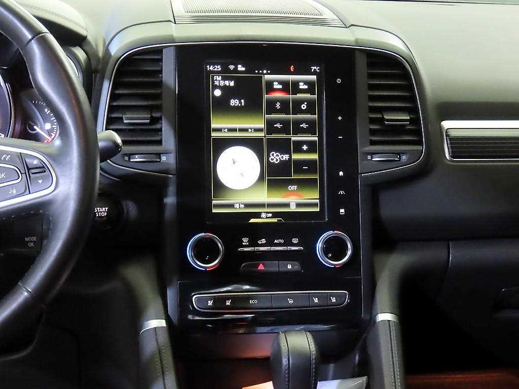 SAMSUNG QM6 - Vista 11