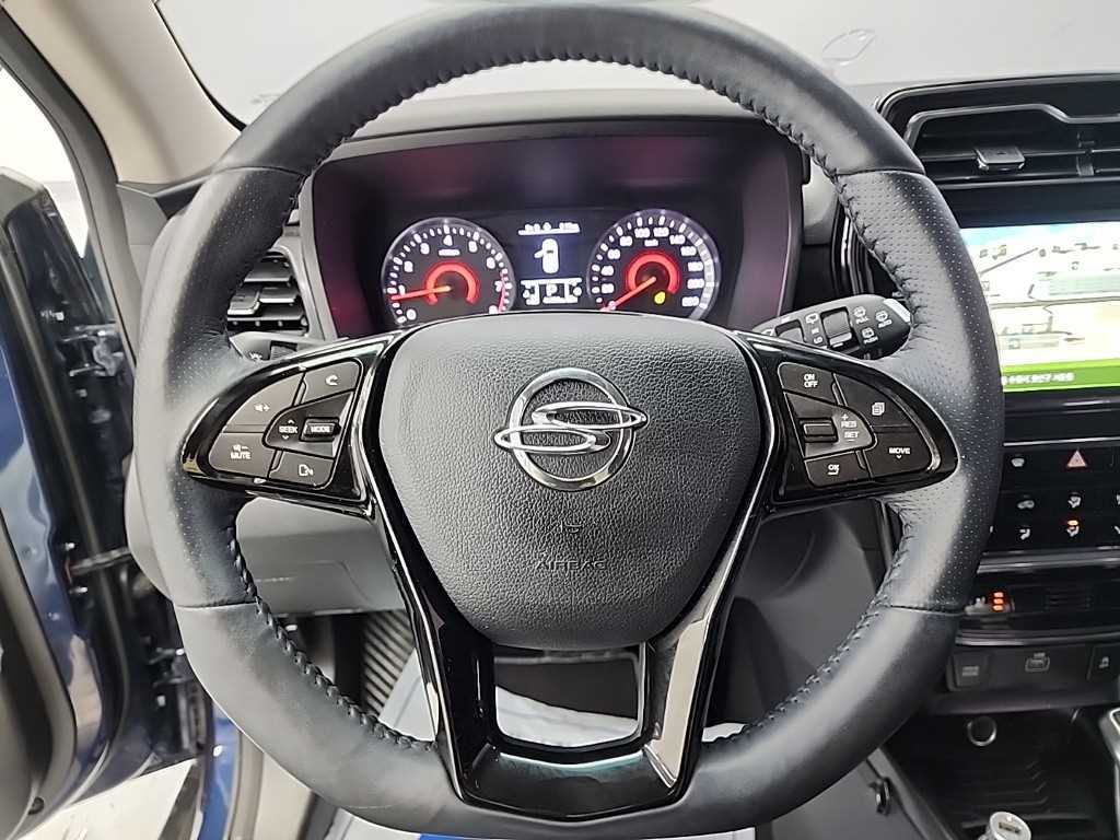 Ssangyong Tivoli - Vista 9