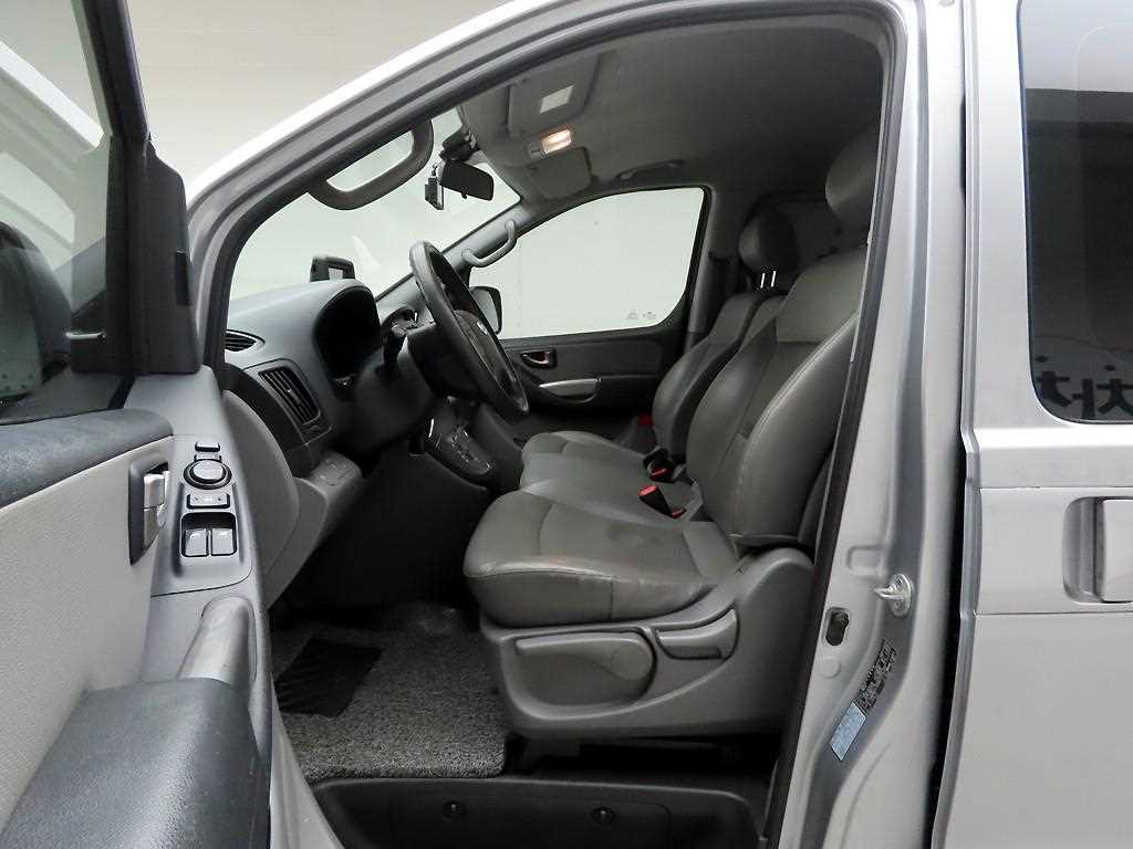 HYUNDAI Starex 2014 - Importación desde Corea - HF Imports Iquique - Foto 13